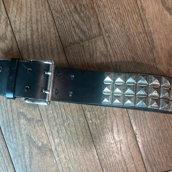 小物 Vintage 90s Studded Design Belt Genuine Vintage Retro Circle Studded Leather Belt